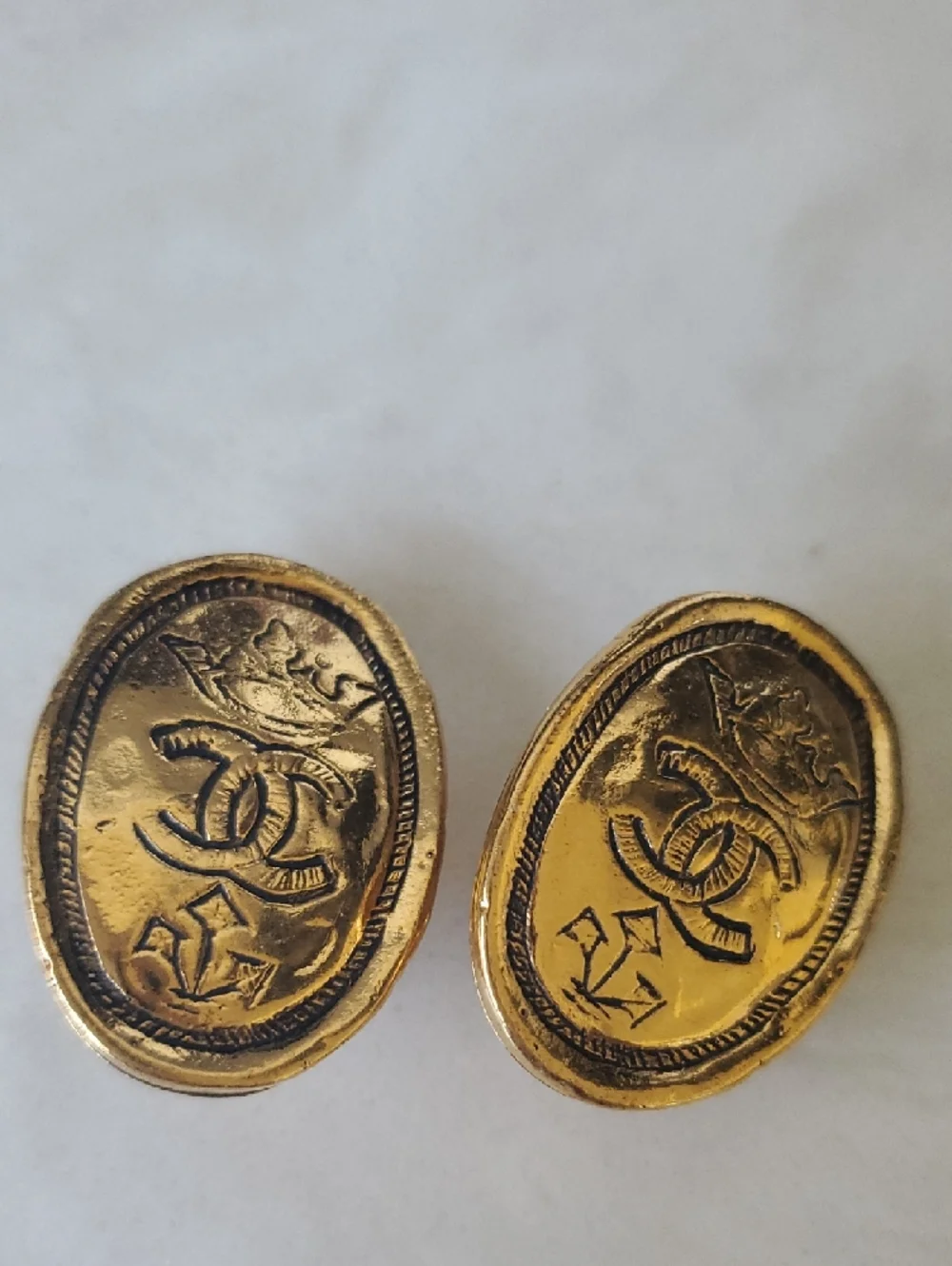 CHANEL Vintage Gold Logo Clip earrings